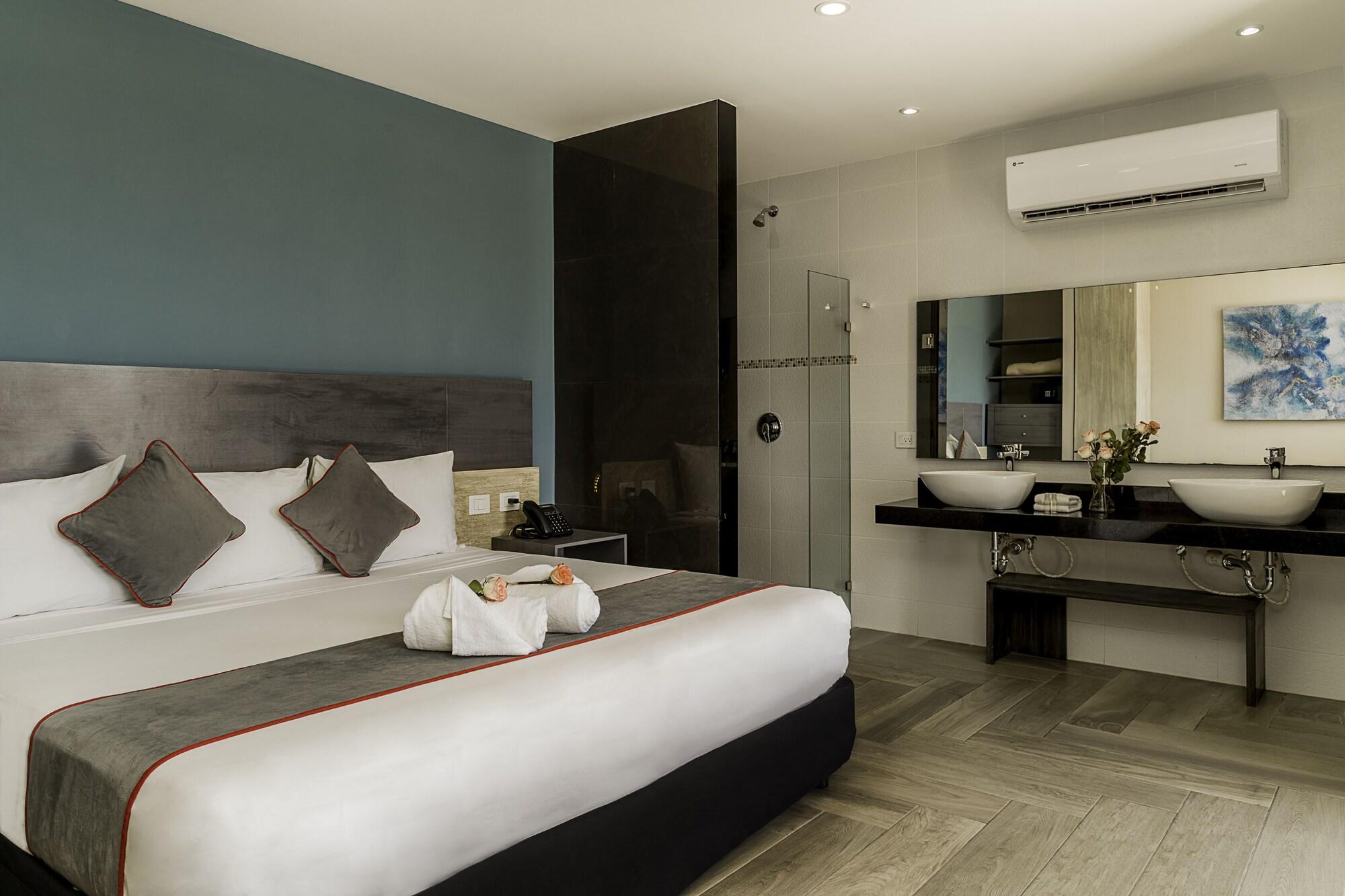 Bfh Attraction Deluxe Hotel Playa del Carmen Extérieur photo