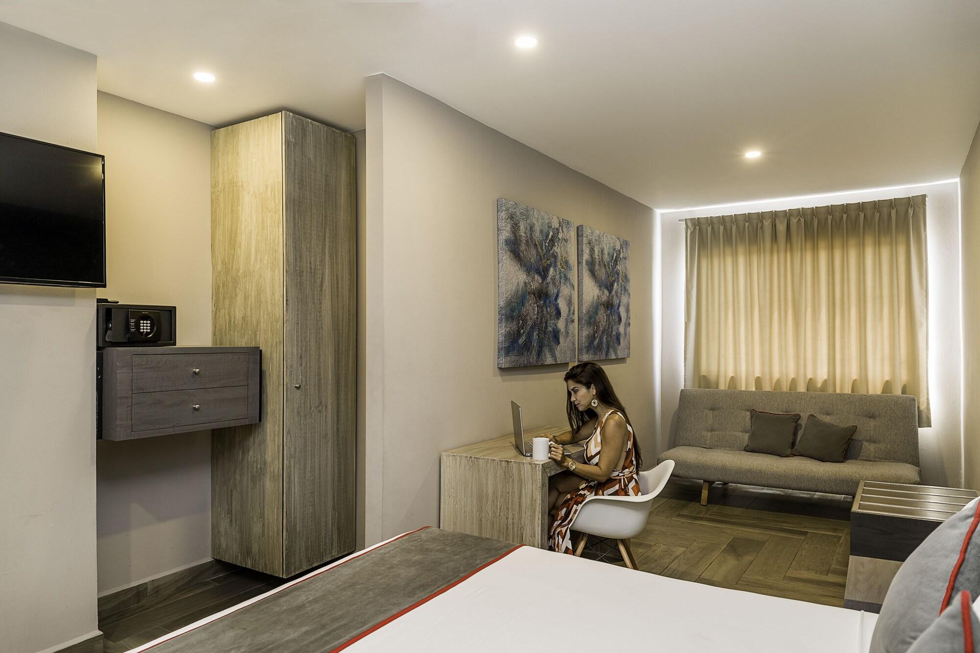 Bfh Attraction Deluxe Hotel Playa del Carmen Extérieur photo