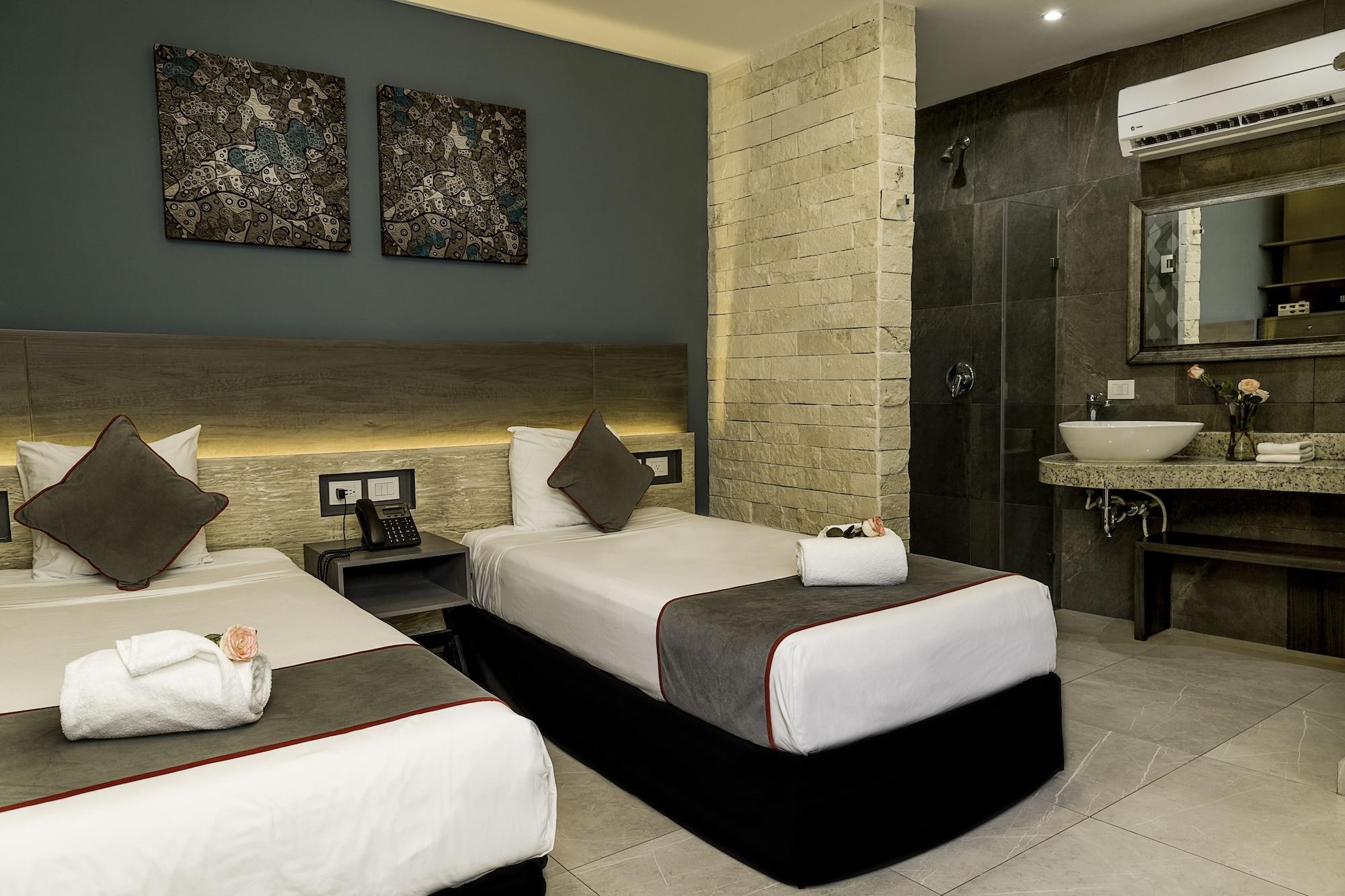 Bfh Attraction Deluxe Hotel Playa del Carmen Extérieur photo