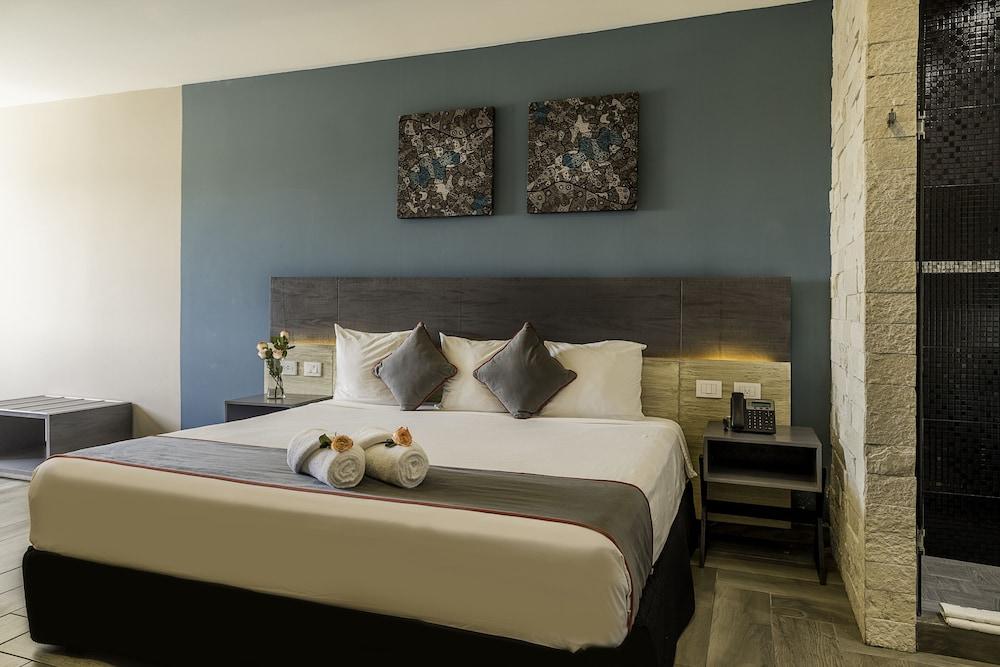 Bfh Attraction Deluxe Hotel Playa del Carmen Extérieur photo