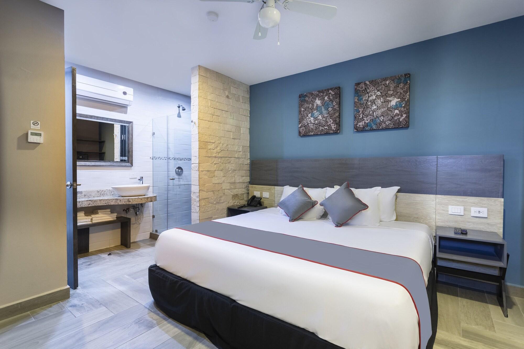Bfh Attraction Deluxe Hotel Playa del Carmen Extérieur photo