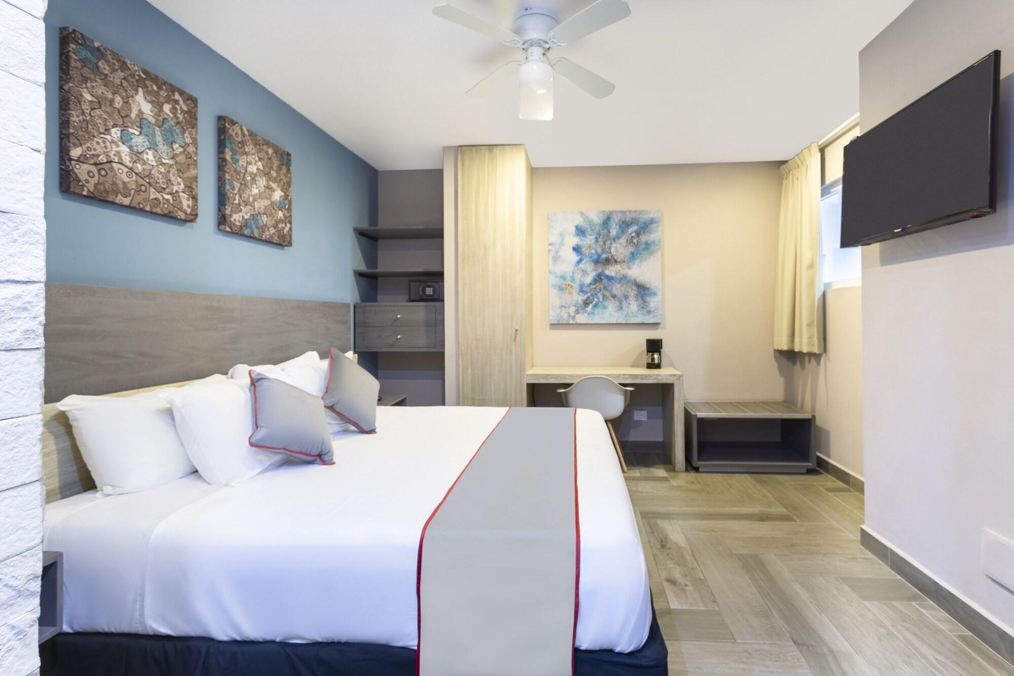 Bfh Attraction Deluxe Hotel Playa del Carmen Extérieur photo