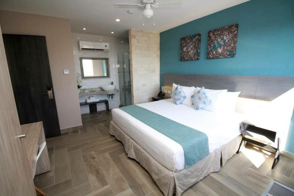 Bfh Attraction Deluxe Hotel Playa del Carmen Extérieur photo